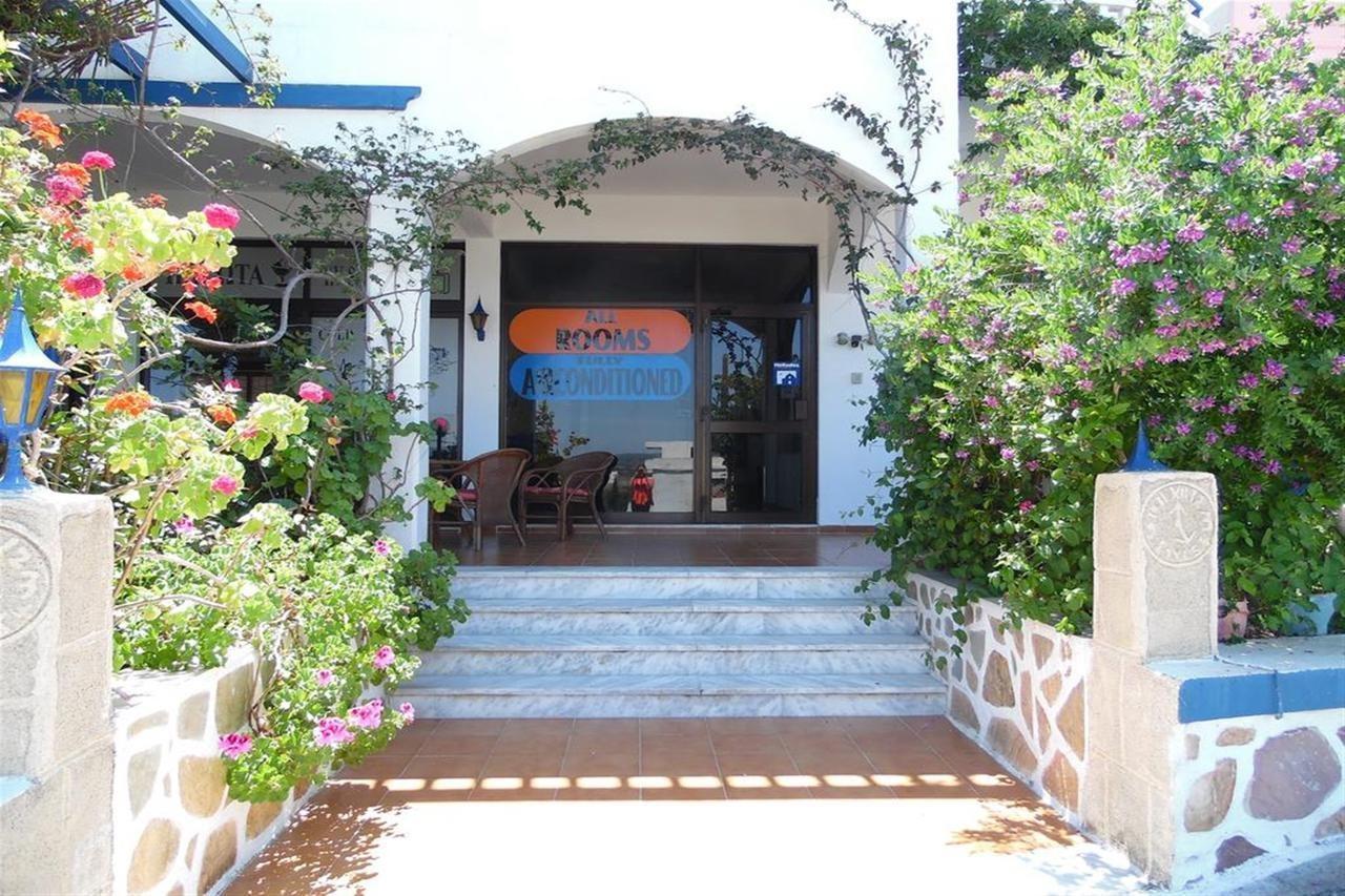 Panorama Hotel เกนนาดี ภายนอก รูปภาพ